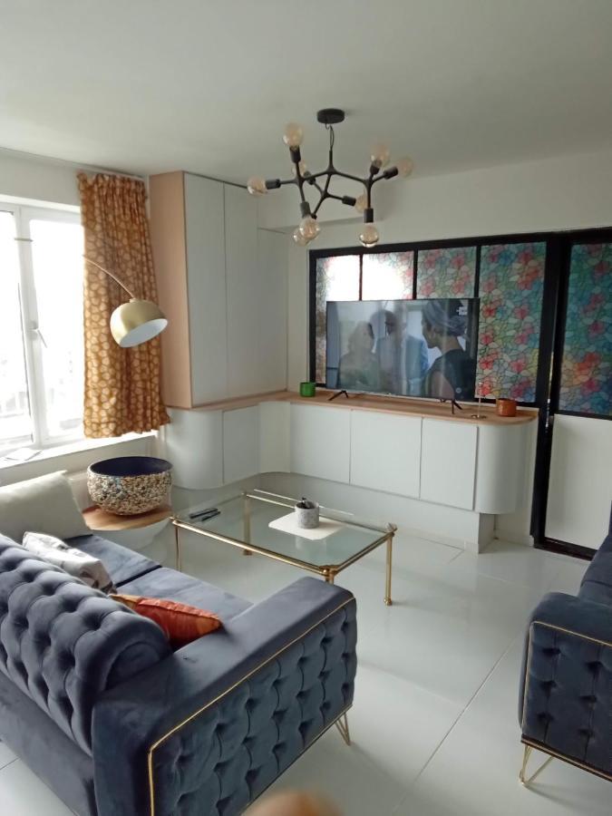 Liege Centre Mediacite Appartement Possible Parking Terrasse Immense 8Eme Pour 2 Personnes Екстериор снимка