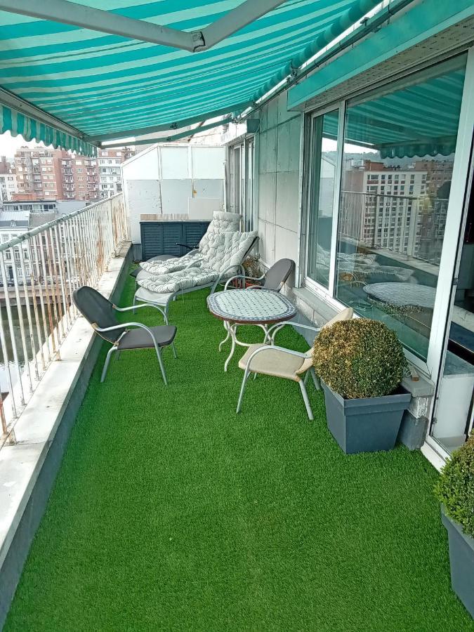Liege Centre Mediacite Appartement Possible Parking Terrasse Immense 8Eme Pour 2 Personnes Екстериор снимка